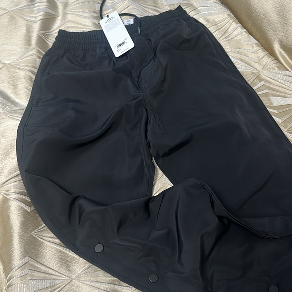 Alo yoga Legend snap pant - Picture 5 of 6
